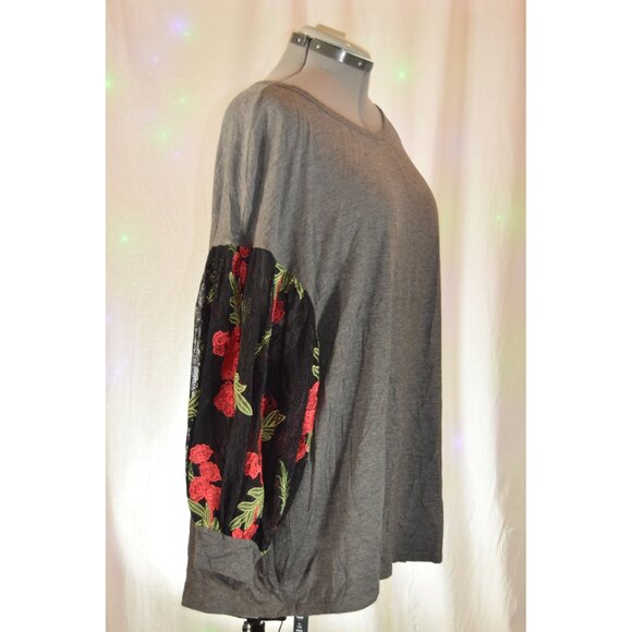 The Blue Briar Gray/ Rose Lace Top size 3X - Picture 2 of 5